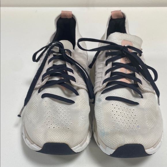 On Running Cloudswift Ivory Rose Women's athletic shoes